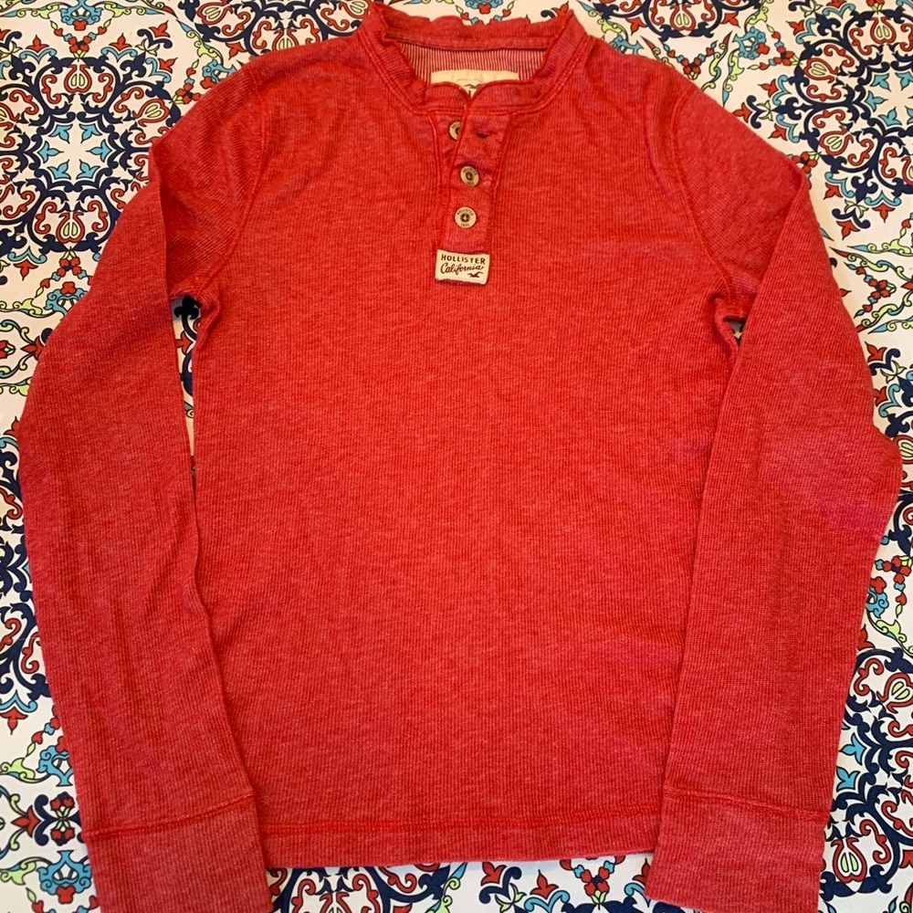 Red, Hollister, long sleeve henley.